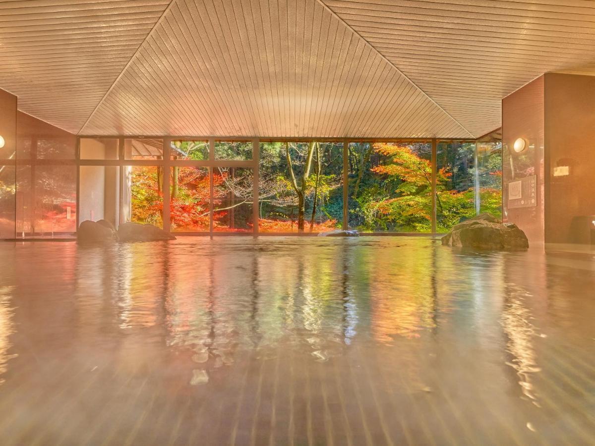 传统日式旅馆 Ooedo Onsen Monogatari Premium Yoshinoya Irokuen 加贺