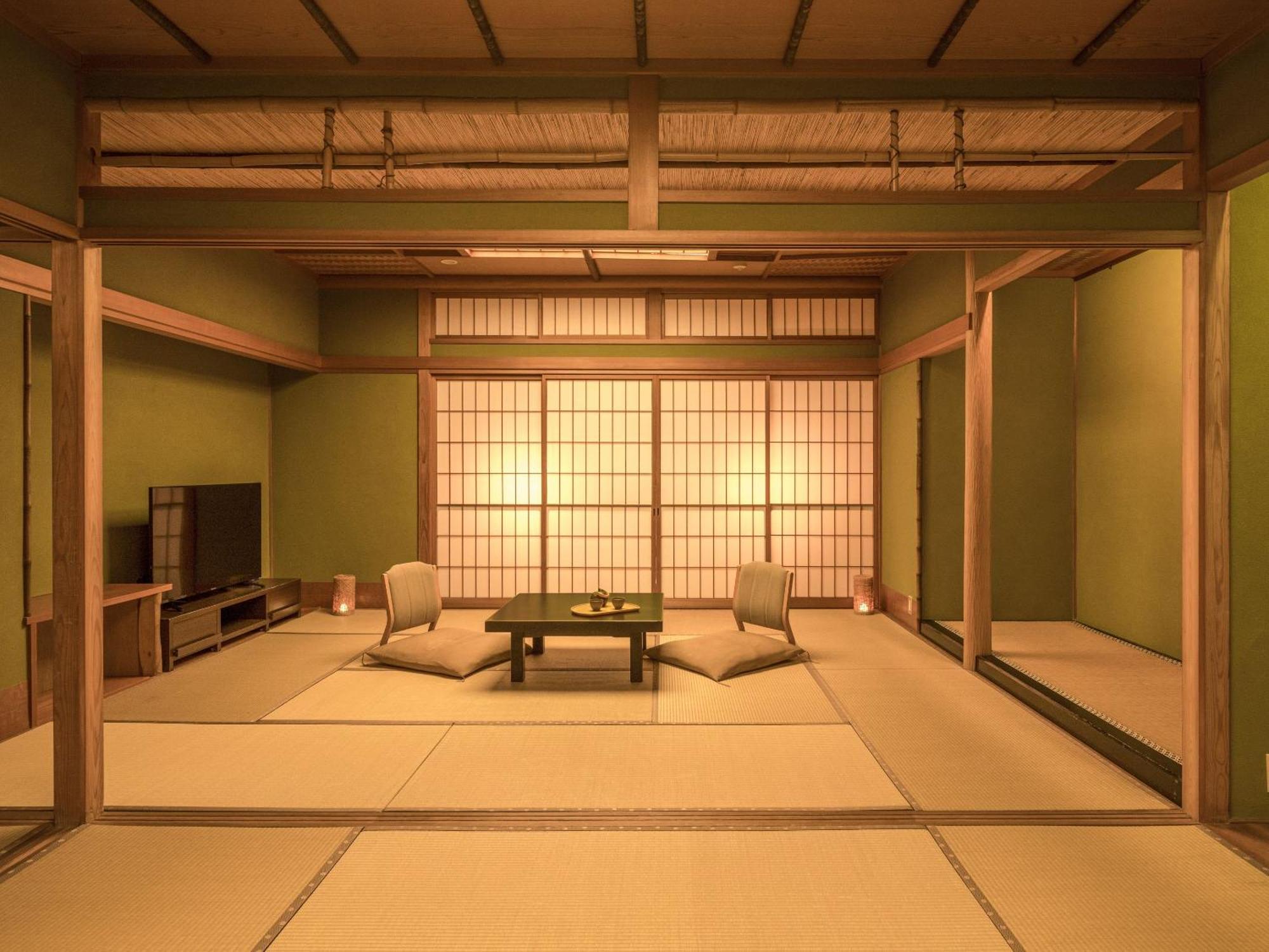 Ooedo Onsen Monogatari Premium Yoshinoya Irokuen Ryokan 3*