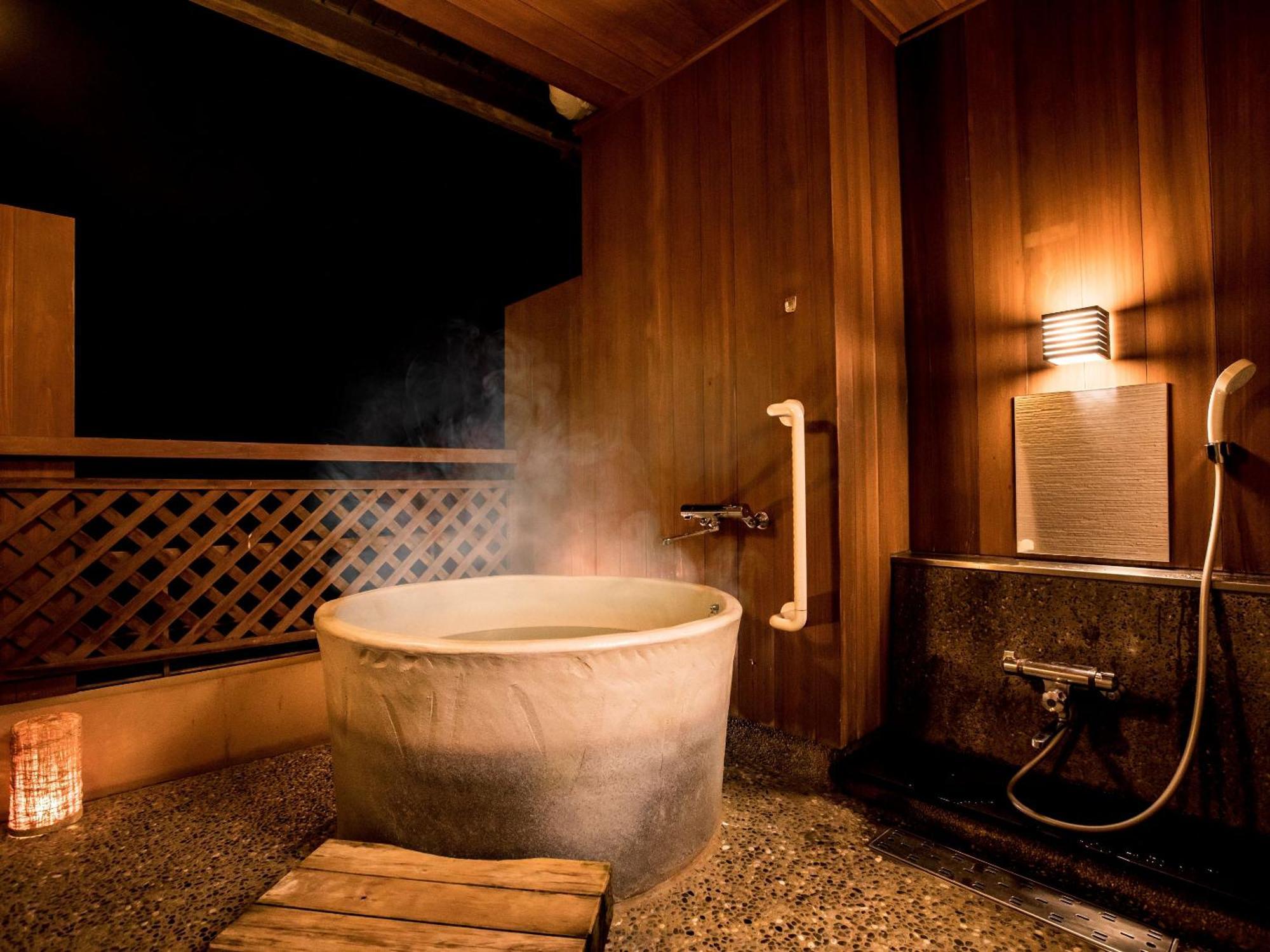 传统日式旅馆 Ooedo Onsen Monogatari Premium Yoshinoya Irokuen 加贺