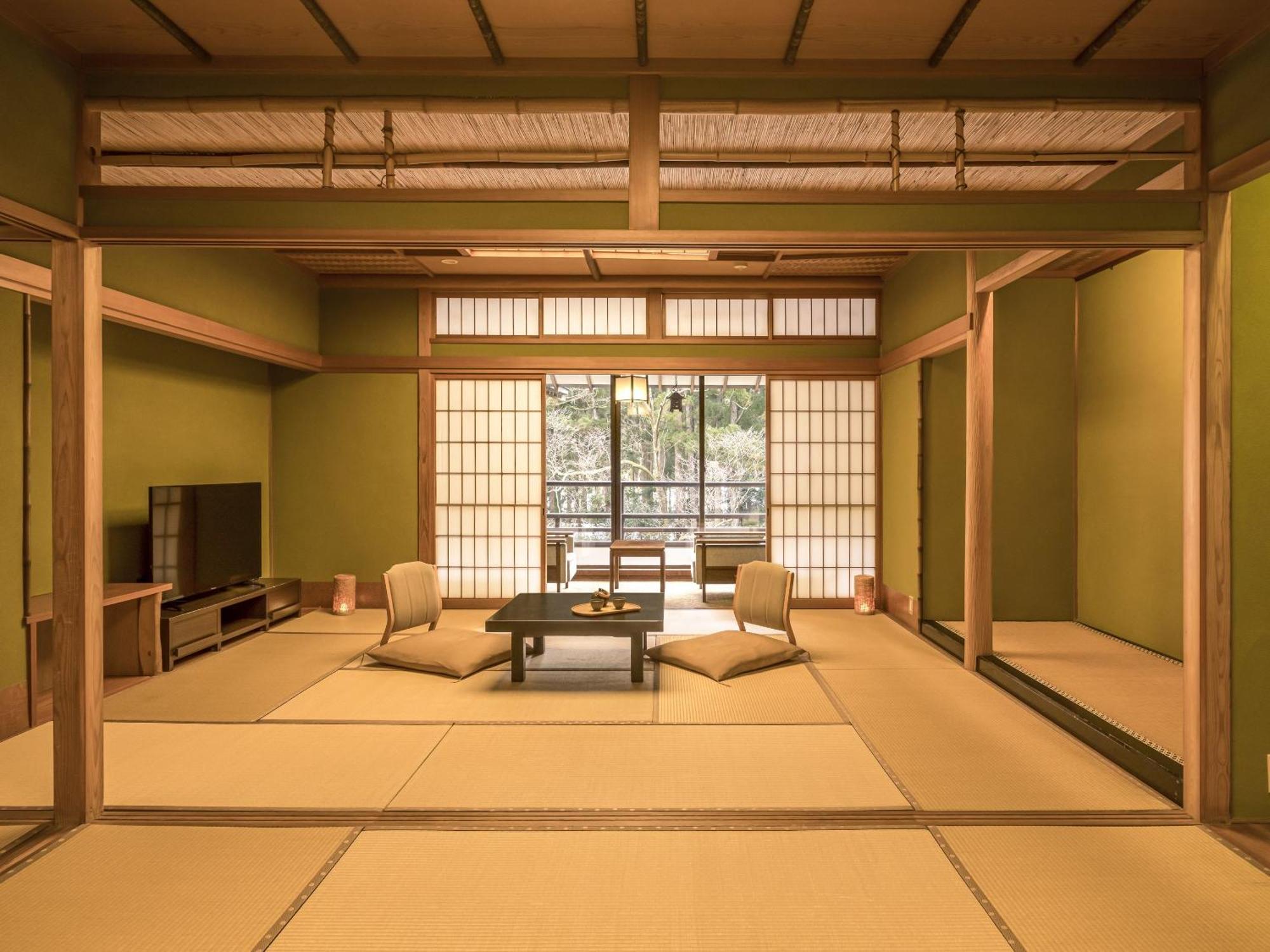 Ooedo Onsen Monogatari Premium Yoshinoya Irokuen Kaga (Ishikawa)