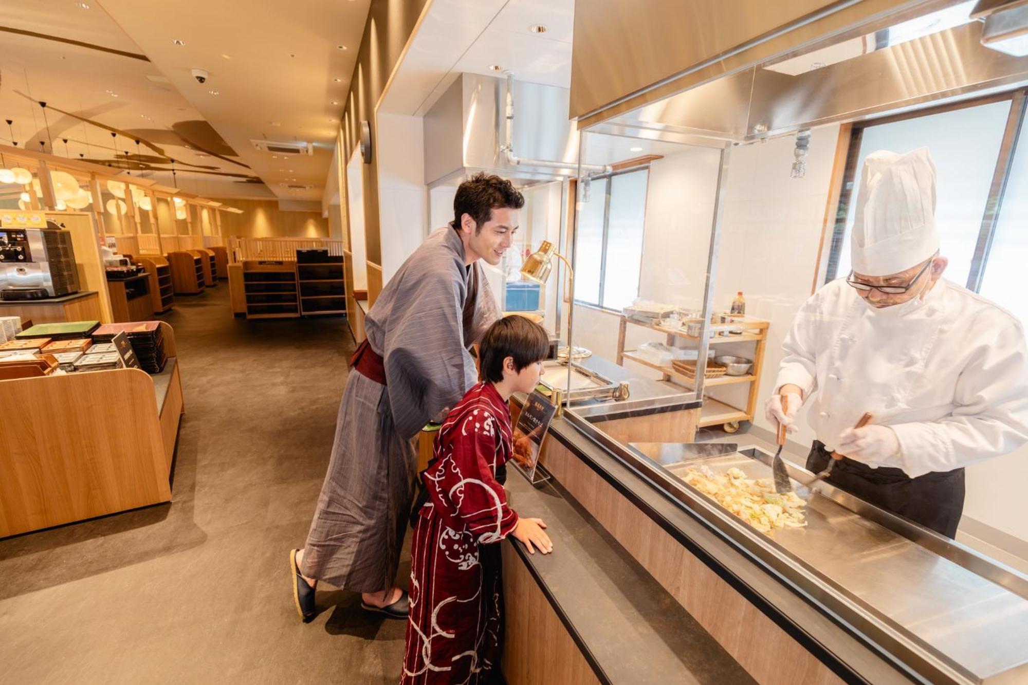 Ooedo Onsen Monogatari Premium Yoshinoya Irokuen 3*